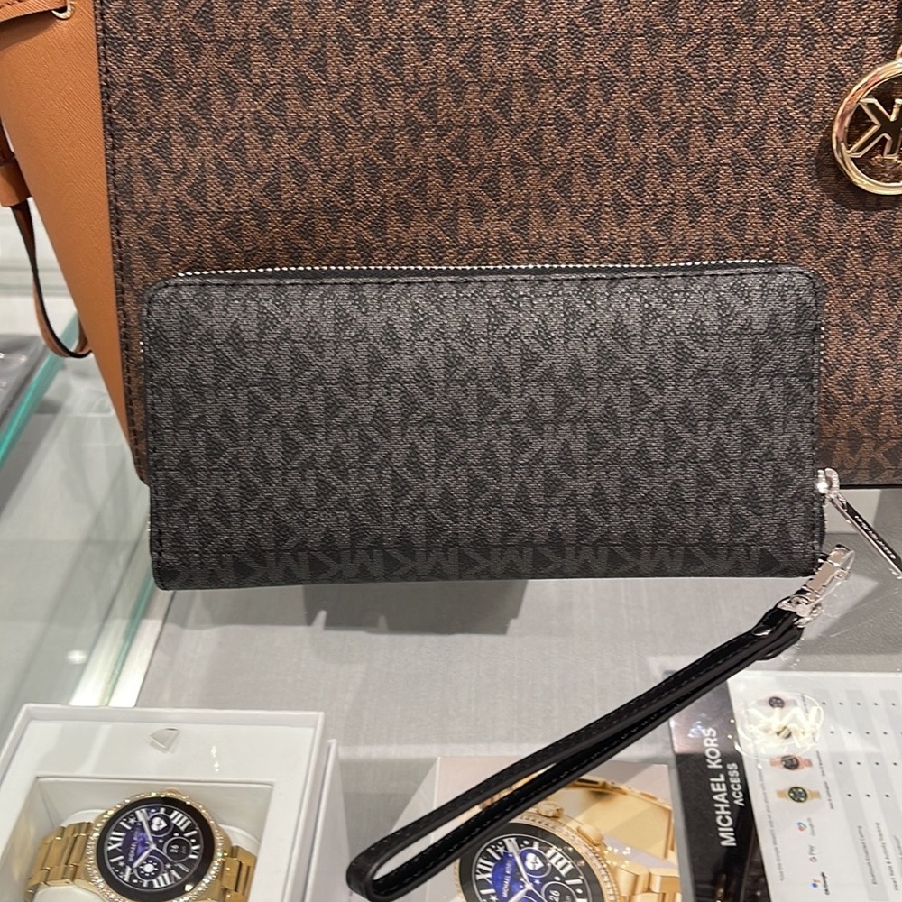 Michael Kors Jet Set Travel Large Travel CONTINENTAL wallet-wristlet-phoneholder - Picture 8 of 16